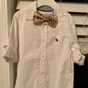 Kids 3-4 White button down shirt!